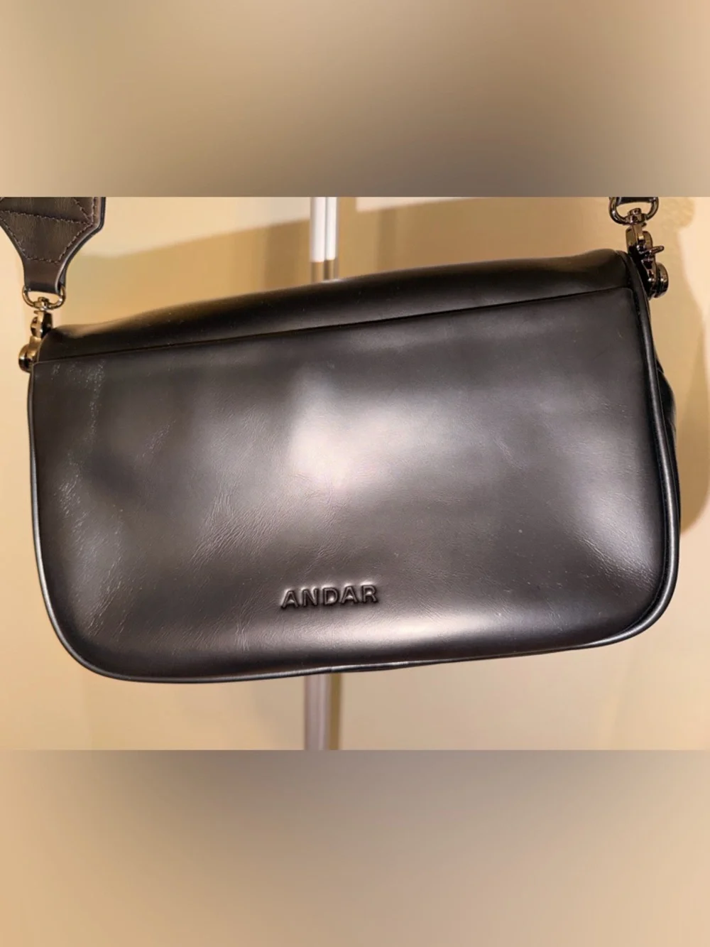 Andar The Waymaker Full Size Leather Crossbody Black Luxe Minimalist Bag - Picture 6 of 16
